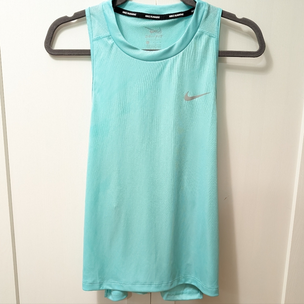 NIKE, Dri Fit Tank, Size Medium